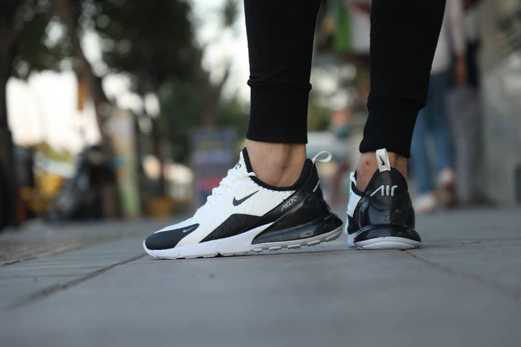 کتونی مدل نایک۲۷۰ رنگ سفید با کیفیت